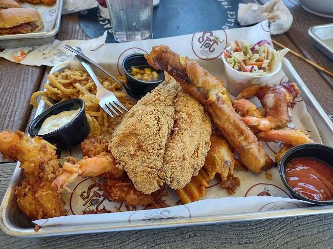 10 Best Restaurants in Galveston (2023)